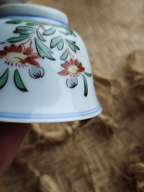 古玩陶瓷青花五彩杯真品鑒賞圖