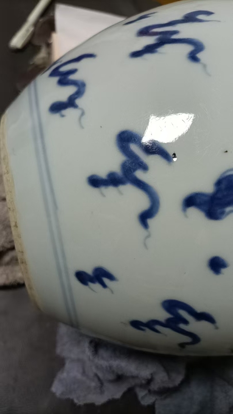 古玩陶瓷龍紋青花罐真品鑒賞圖