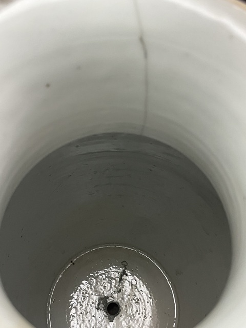 古玩陶瓷清晚期 紫地綠彩福壽連綿觀音瓶真品鑒賞圖