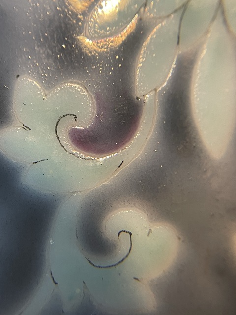 古玩陶瓷清晚期 紫地綠彩福壽連綿觀音瓶真品鑒賞圖