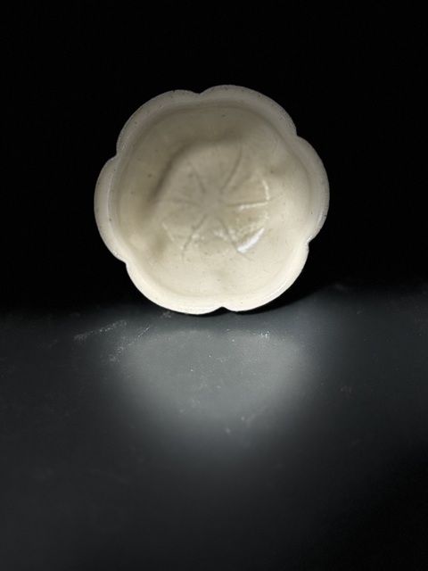 古玩陶瓷宋·花口刻花盞杯拍賣，當前價格2600元