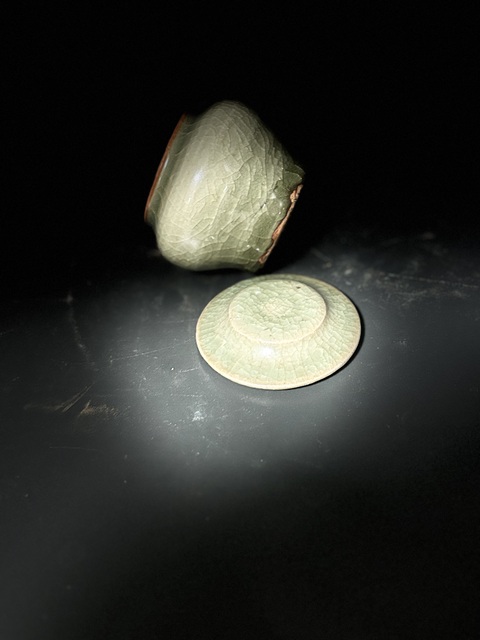 古玩陶瓷明·龍泉窯·茶葉蓋罐拍賣，當(dāng)前價格2600元