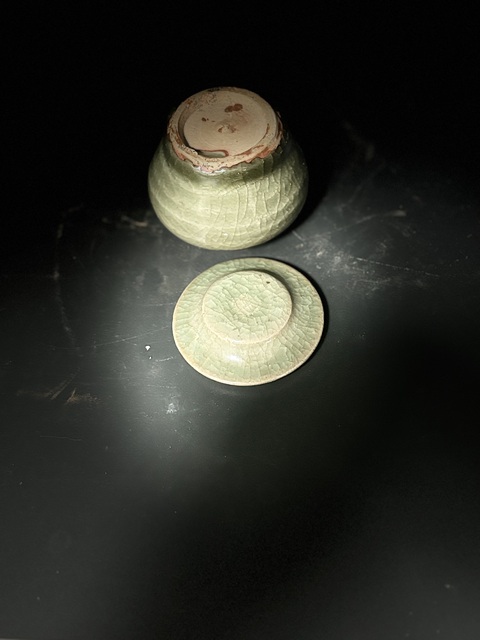 古玩陶瓷明·龍泉窯·茶葉蓋罐拍賣，當(dāng)前價格2600元