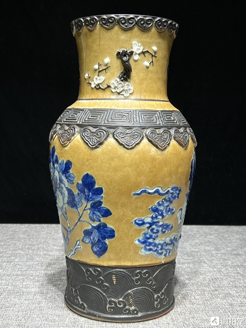 古玩陶瓷哥釉地鐵銹釉青花瓶真品鑒賞圖