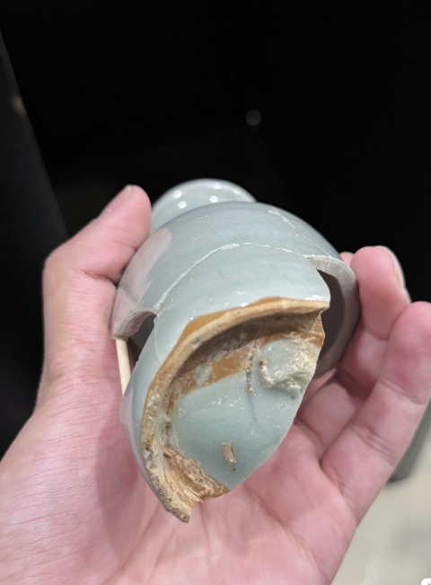 古玩陶瓷龍泉窯青釉紙槌瓶真品鑒賞圖