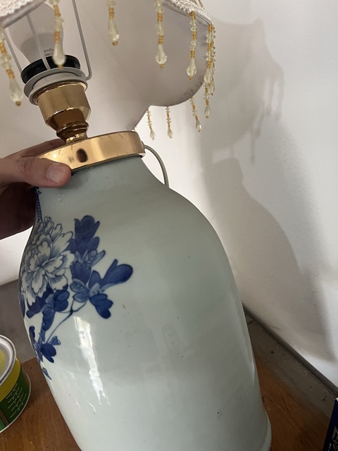 古玩陶瓷花間龍紋青花瓶燈真品鑒賞圖