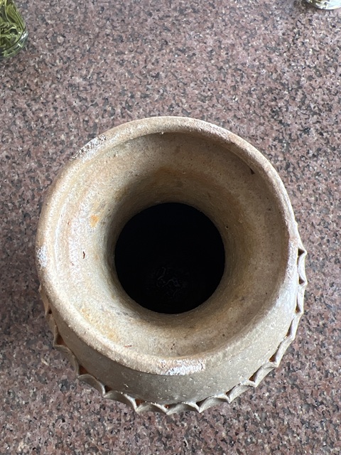 古玩陶瓷青釉堆塑瓶真品鑒賞圖