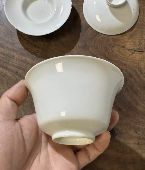 古玩陶瓷白釉蓋碗真品鑒賞圖