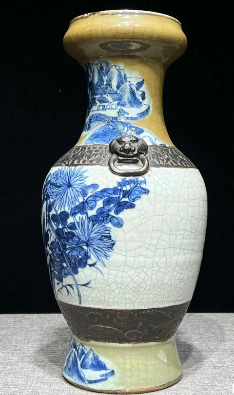 古玩陶瓷哥釉地鐵銹釉青花瓶真品鑒賞圖