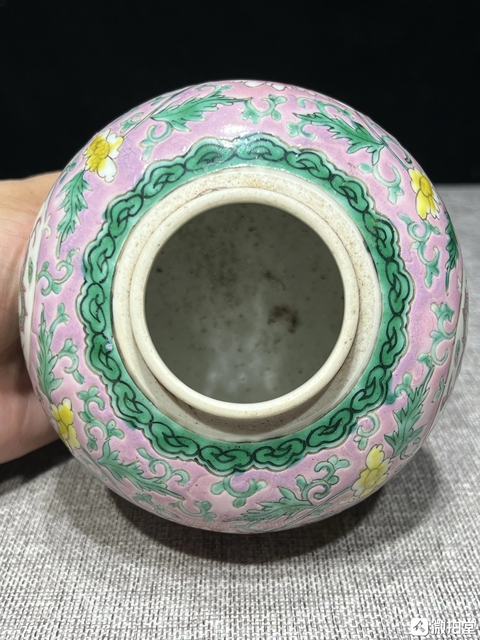 古玩陶瓷龍紋粉彩罐真品鑒賞圖