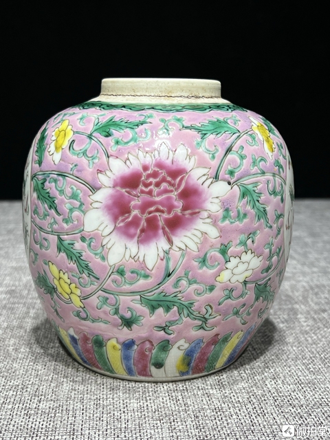 古玩陶瓷龍紋粉彩罐真品鑒賞圖