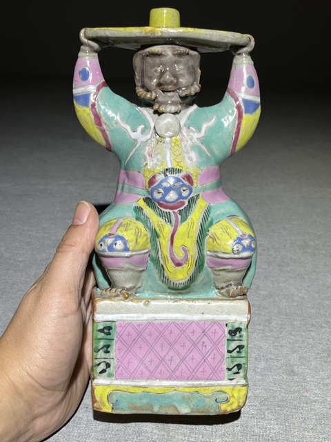 古玩陶瓷粉彩人物塑像拍賣，當前價格18000元