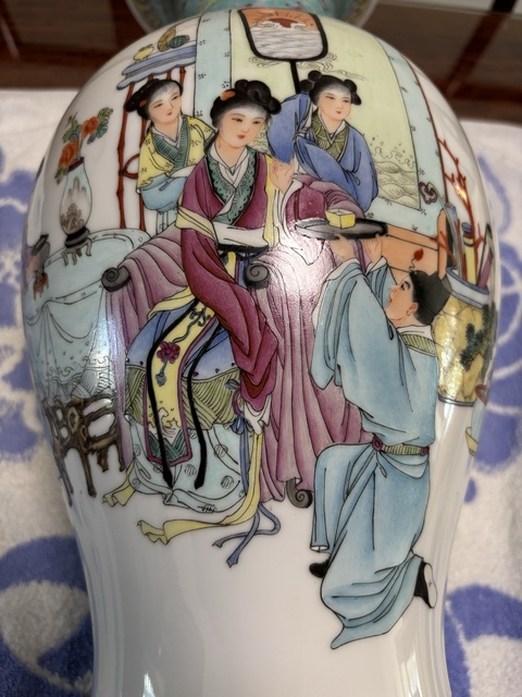 古玩陶瓷粉彩人物故事觀音瓶真品鑒賞圖