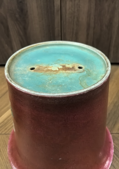 古玩陶瓷民國 紅地粉彩花卉紋花盆真品鑒賞圖