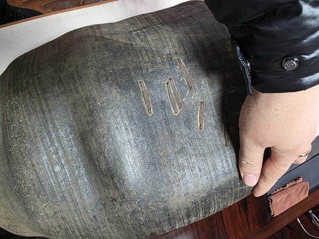 古玩陶瓷黑釉瓶真品鑒賞圖