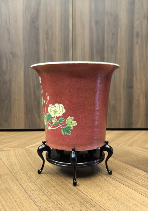 古玩陶瓷民國 紅地粉彩花卉紋花盆真品鑒賞圖