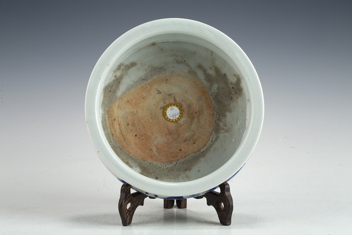 古玩陶瓷清早·青花山水紋三足爐拍賣，當前價格5292元