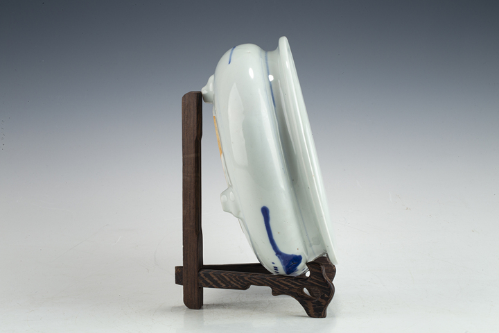 古玩陶瓷清早·青花山水紋三足爐拍賣，當前價格5292元