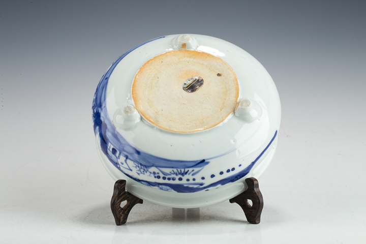 古玩陶瓷清早·青花山水紋三足爐拍賣，當前價格5292元