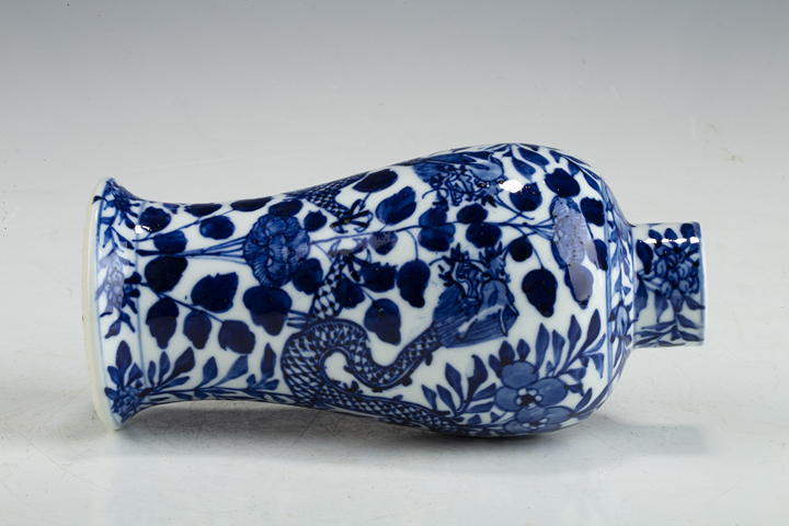 古玩陶瓷清晚·青花龍穿花紋蓋瓶
拍賣，當前價格0元