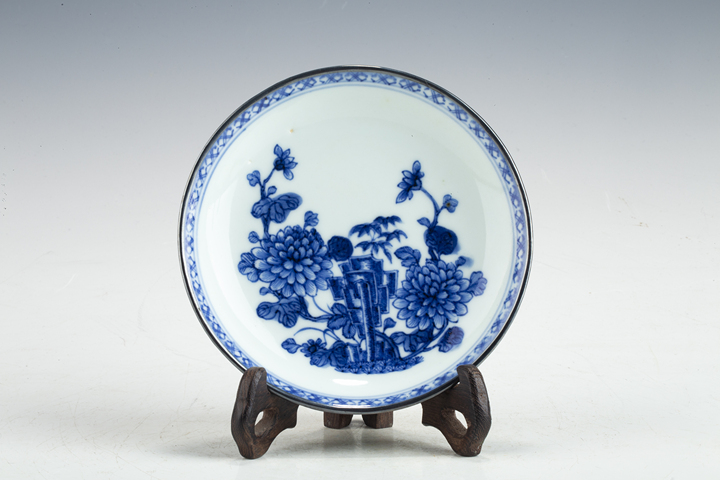 古玩陶瓷清中·青花竹石牡丹紋盤
拍賣，當前價格0元