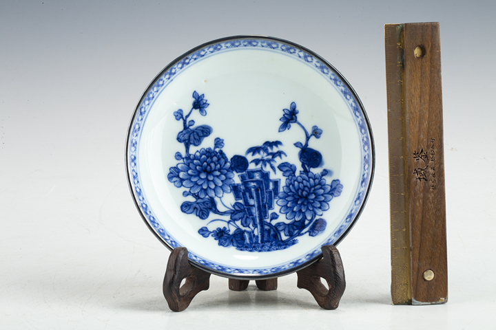 古玩陶瓷清中·青花竹石牡丹紋盤
拍賣，當前價格0元