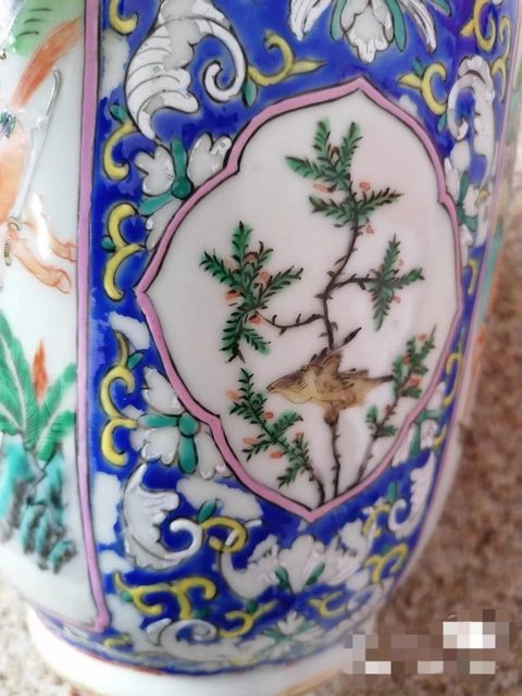 古玩陶瓷俯首銜環刀馬人物故事瓶真品鑒賞圖