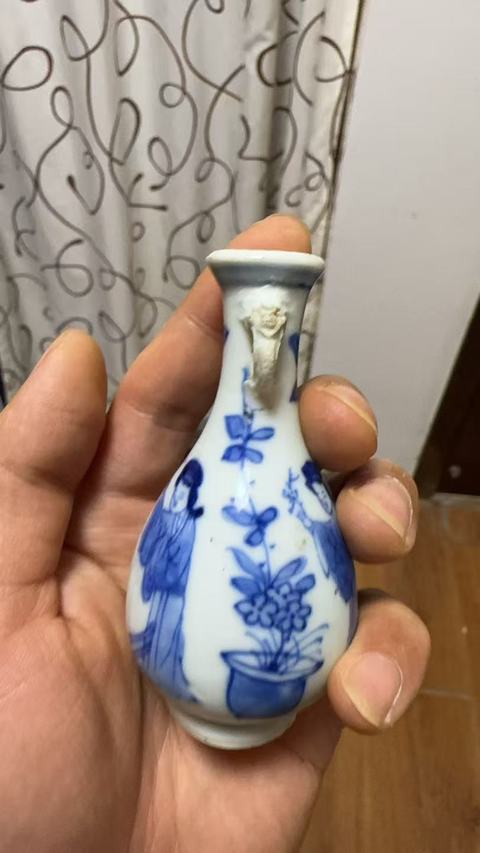 古玩陶瓷青花四美圖雙耳瓶真品鑒賞圖