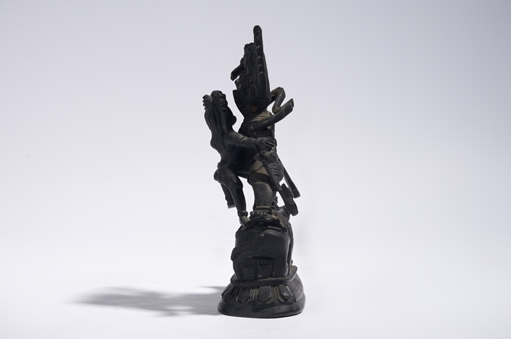 古玩銅器清晚期·大威德金剛閻魔敵尊者銅像真品鑒賞圖