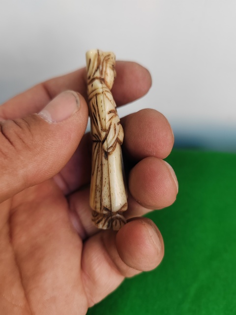 古玩雜項骨雕人物真品鑒賞圖