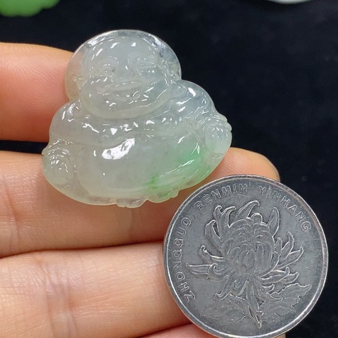 古玩玉器天然翡翠佛公題材掛件真品鑒賞圖