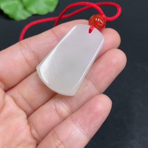 古玩玉器天然和田玉無事牌真品鑒賞圖