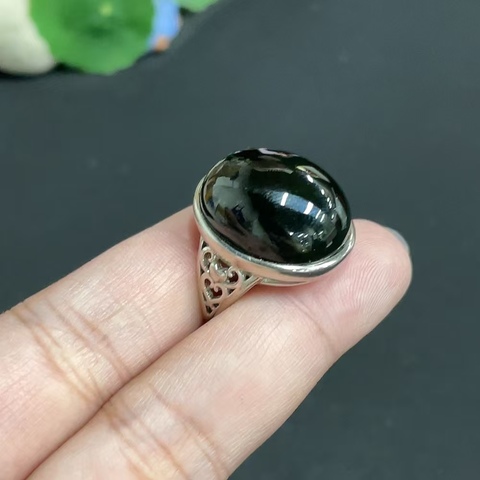 古玩玉器天然和田玉戒指真品鑒賞圖