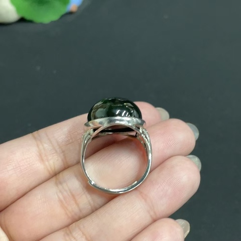 古玩玉器天然和田玉戒指真品鑒賞圖