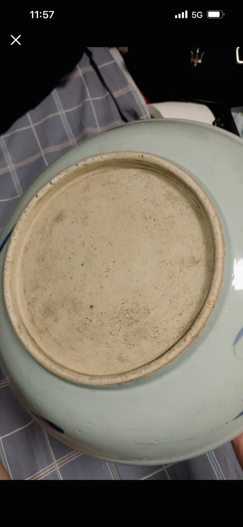 古玩陶瓷過墻龍紋青花盤真品鑒賞圖