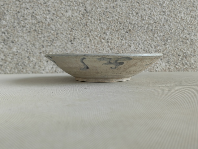 古玩陶瓷青花盤真品鑒賞圖