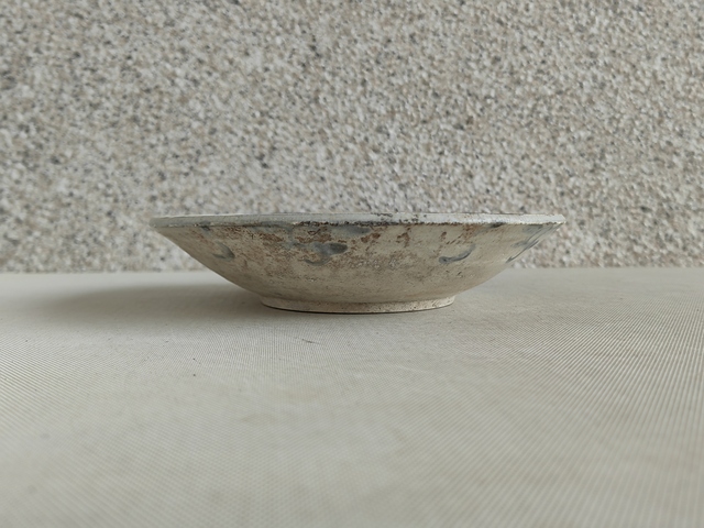 古玩陶瓷青花盤真品鑒賞圖