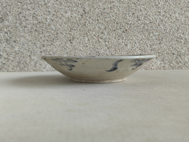 古玩陶瓷青花盤真品鑒賞圖