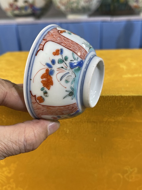 古玩陶瓷五彩花卉杯真品鑒賞圖