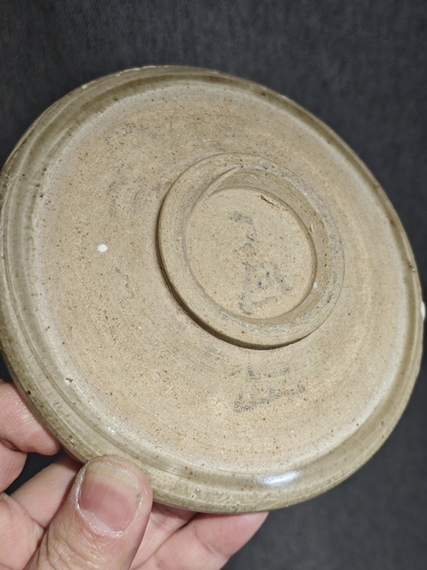 古玩陶瓷盤真品鑒賞圖