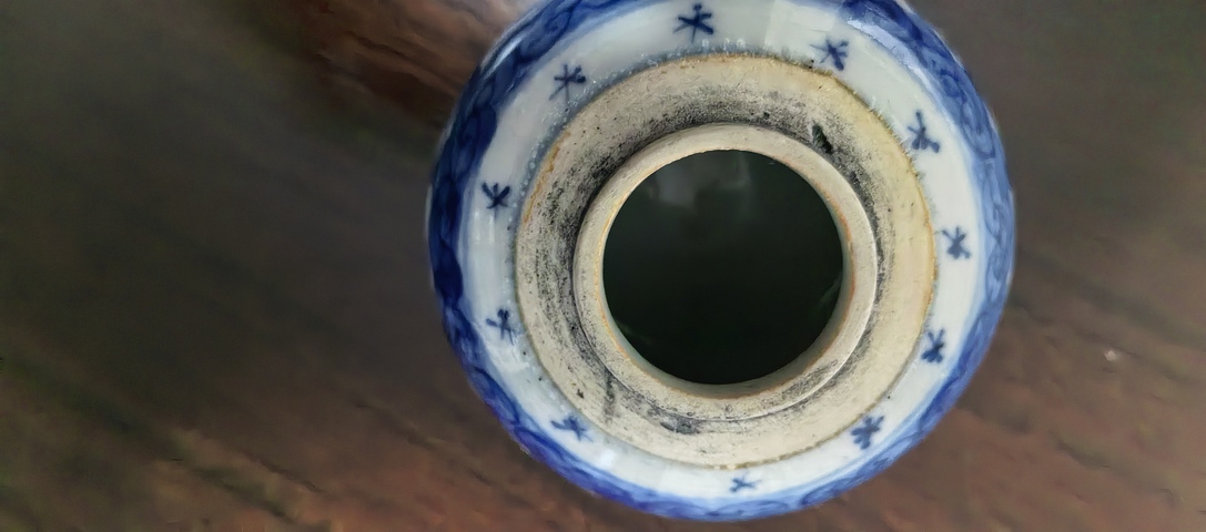 古玩陶瓷青花花卉紋喜字罐真品鑒賞圖