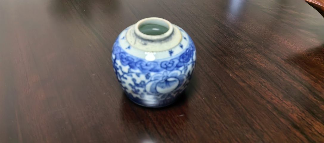 古玩陶瓷青花花卉紋喜字罐真品鑒賞圖