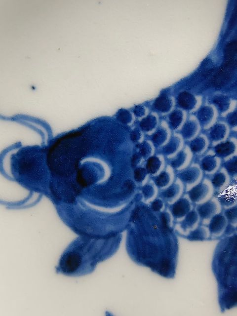 古玩陶瓷魚紋青花盤真品鑒賞圖