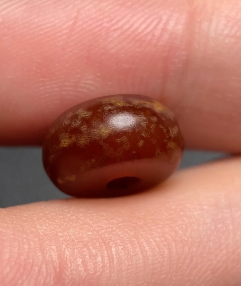 古玩玉器紅瑪瑙珠真品鑒賞圖