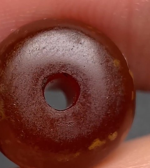 古玩玉器紅瑪瑙珠真品鑒賞圖