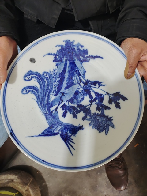 古玩陶瓷青花鳳穿牡丹圖盤真品鑒賞圖