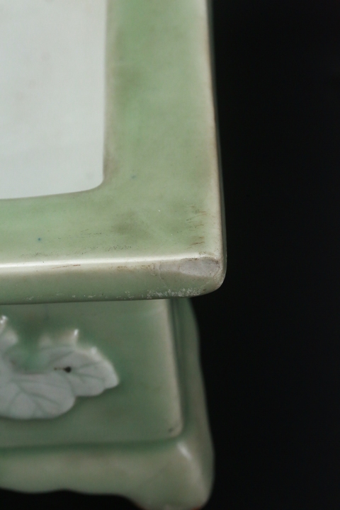 古玩陶瓷豆青釉堆白花卉紋四方水仙盆真品鑒賞圖