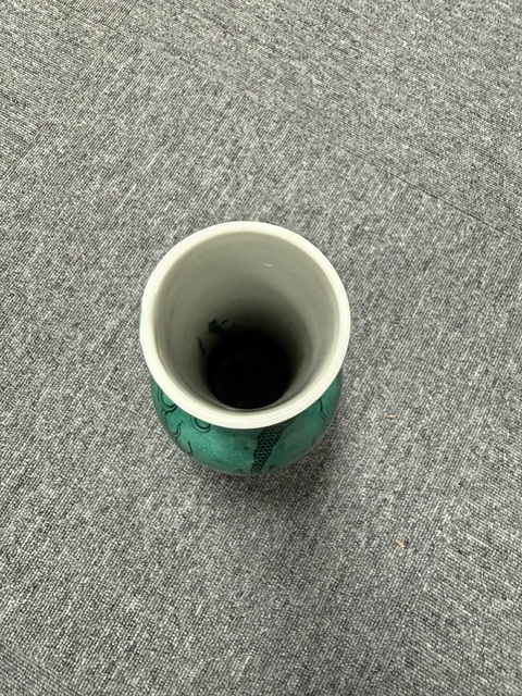 古玩銅器清晚·綠地墨彩龍紋長頸瓶 真品鑒賞圖