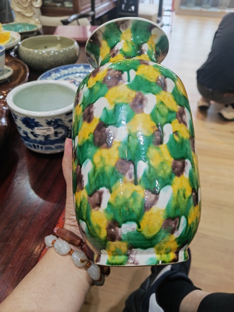 古玩陶瓷虎皮三彩撇口瓶真品鑒賞圖