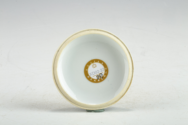 古玩陶瓷清晚期·青花山水人物紋印泥盒真品鑒賞圖